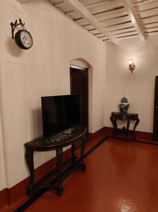 A Quaint Cottage With Rajah'S Seat View. Madikeri Exteriér fotografie